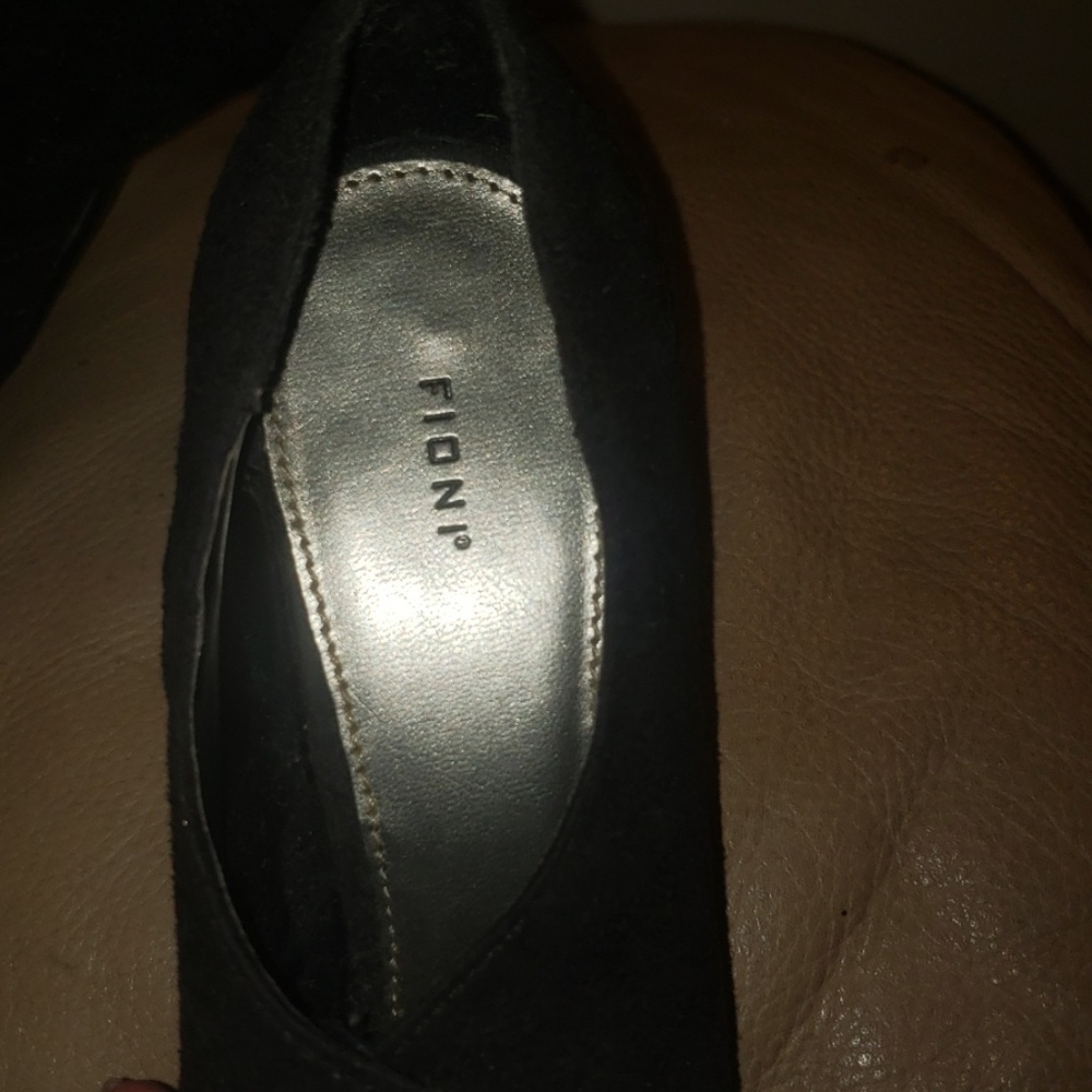 High heels - Picture 3 of 4